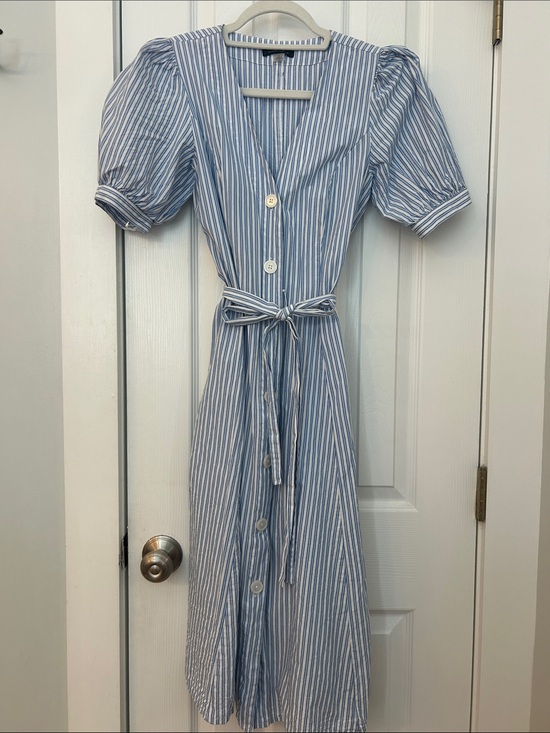 Tommy Hilfiger Dresses & Skirts - Tommy Hilfiger Light Blue and White Striped Midi Dress with Puff Sleeves